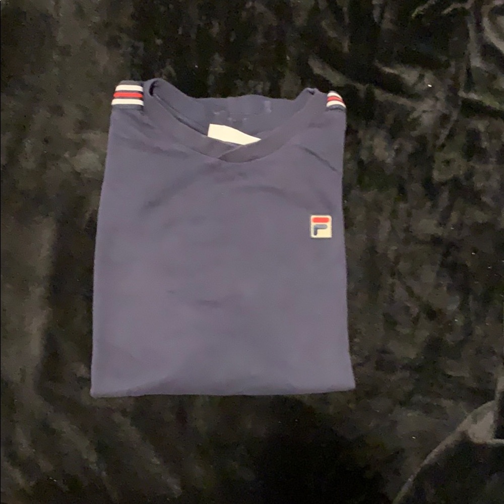 Men’s Fila shirt